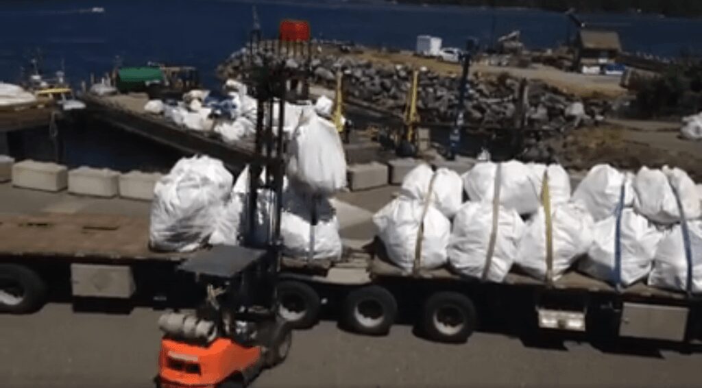 truckload_marinedebris